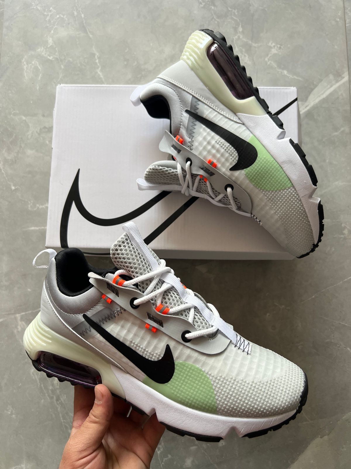 2023 Latest Launched Sneaker 4 Colors