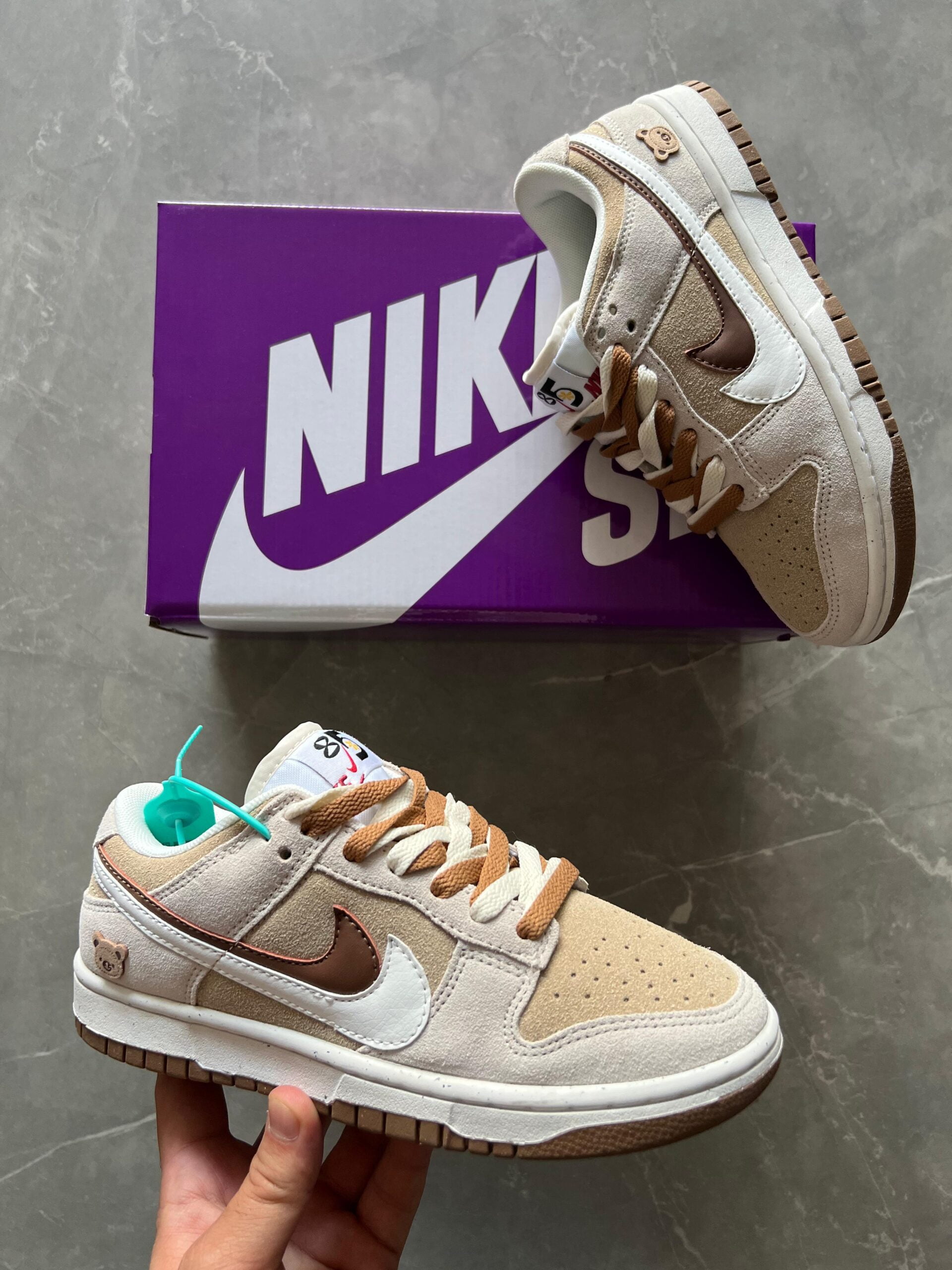 SB Dunk Double Swoosh Sneakers 4 Colors