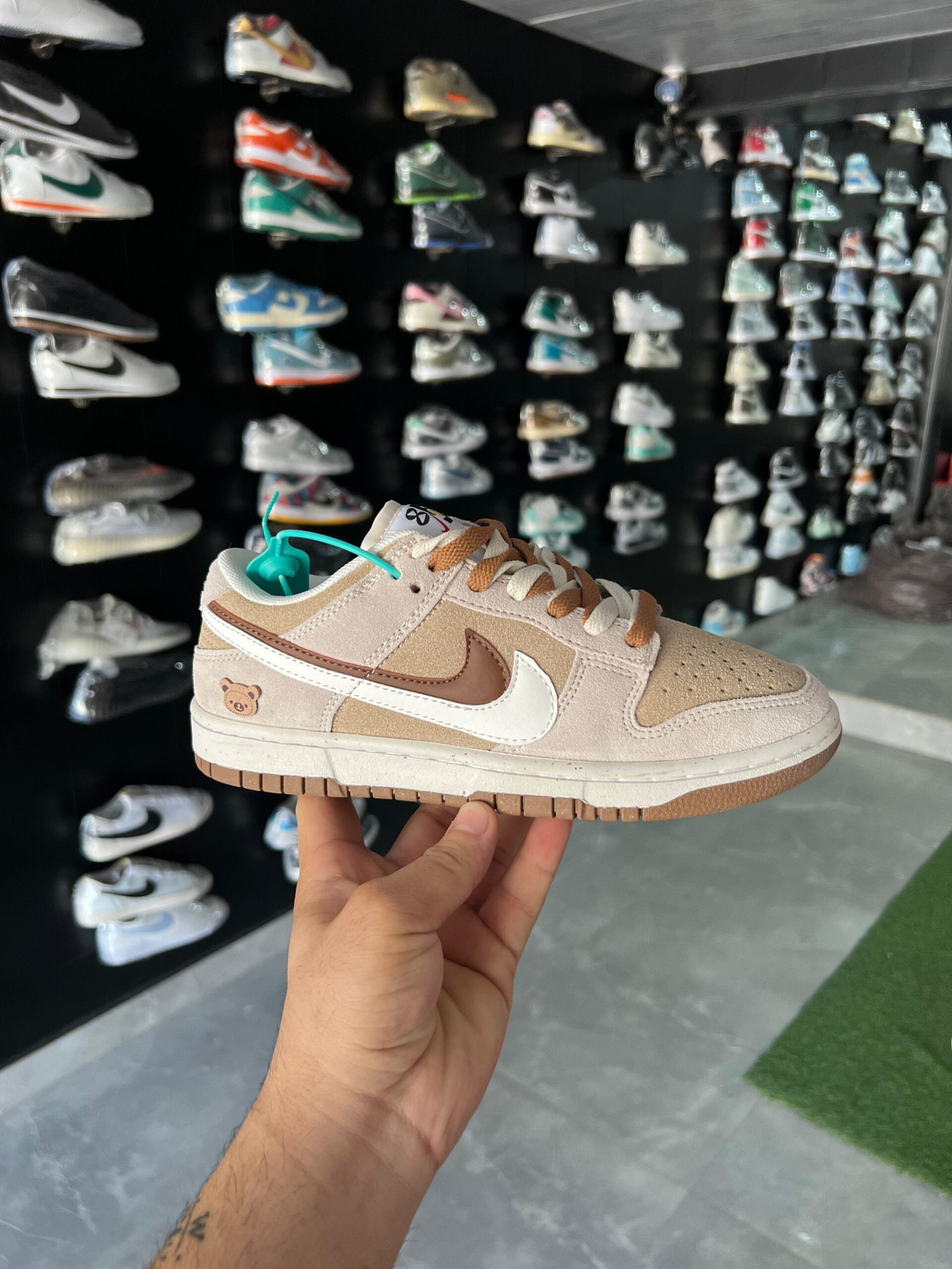 SB Dunk Double Swoosh Sneakers 4 Colors