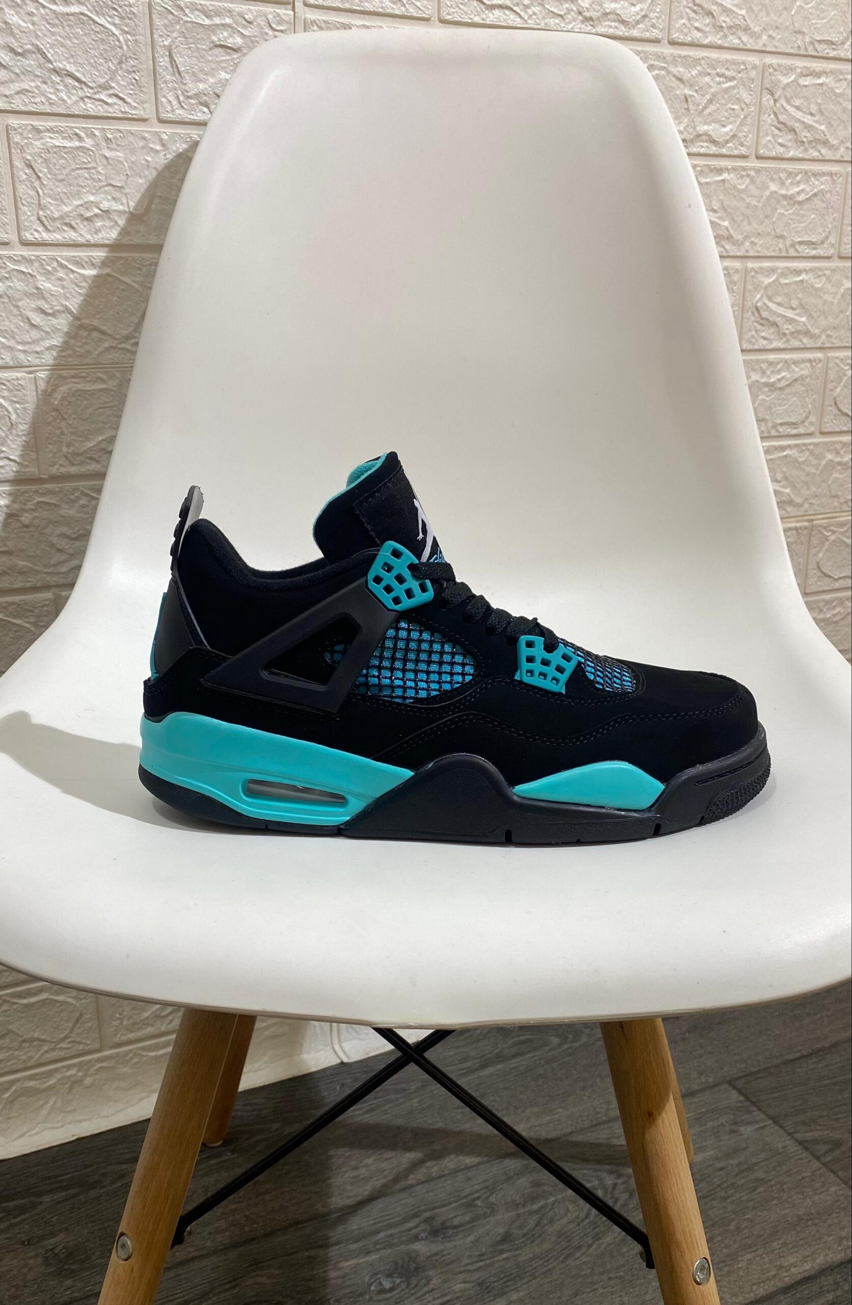 Retro 4 Tiffany Sneakers For Boys 2 Colors