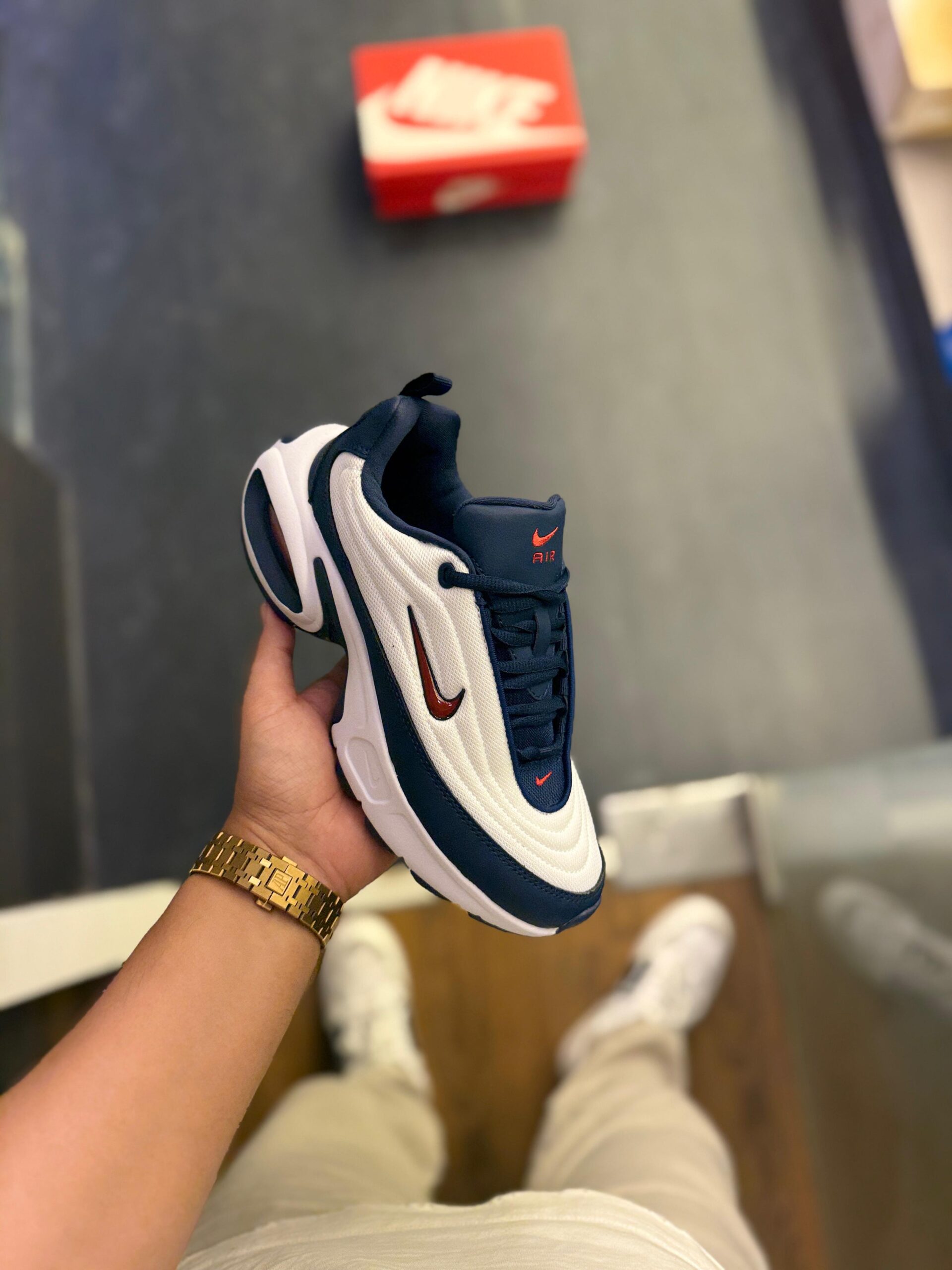 Airmax Portal Trainers White Blue Red Sneakers (1)
