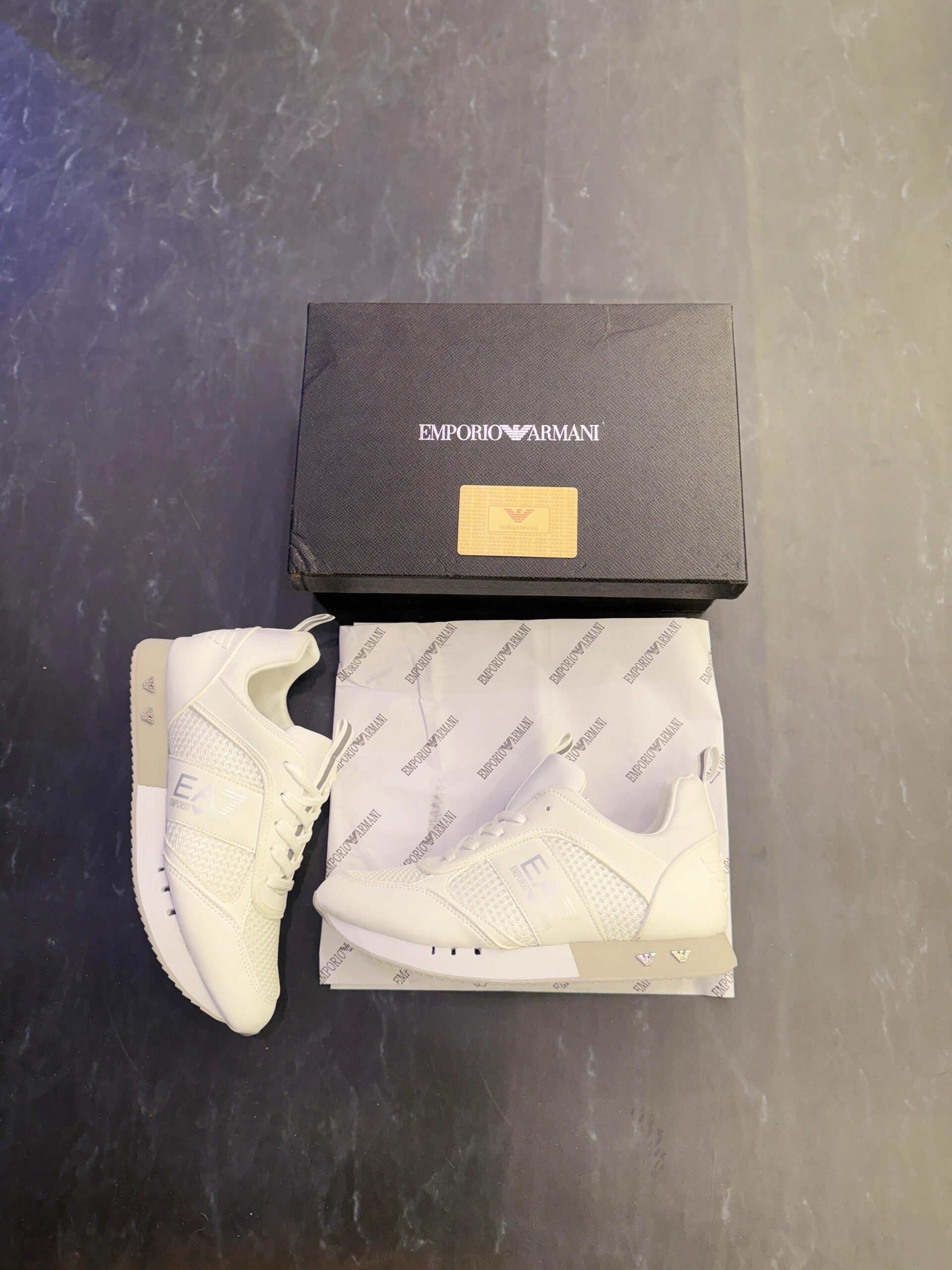 Latest Luxury White Sneakers On Sale (3)